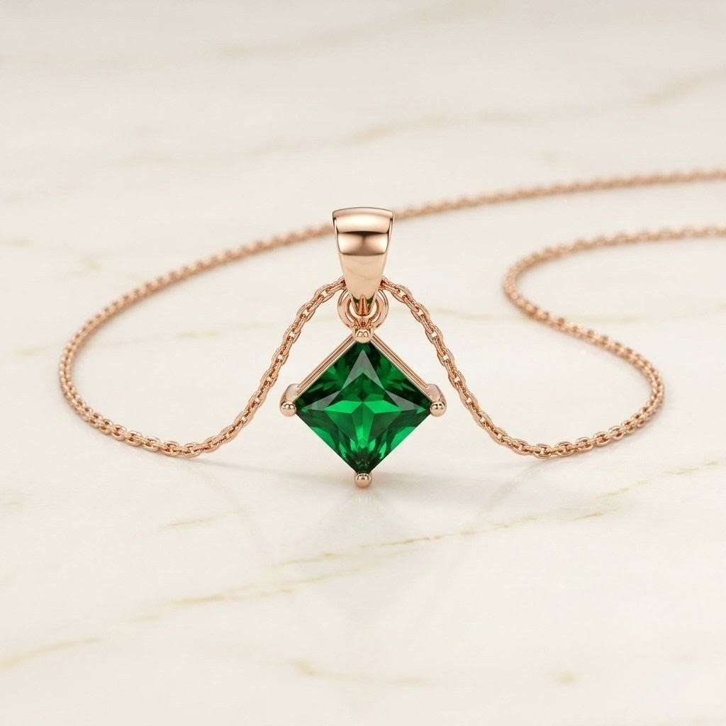 Elara Emerald Pendant